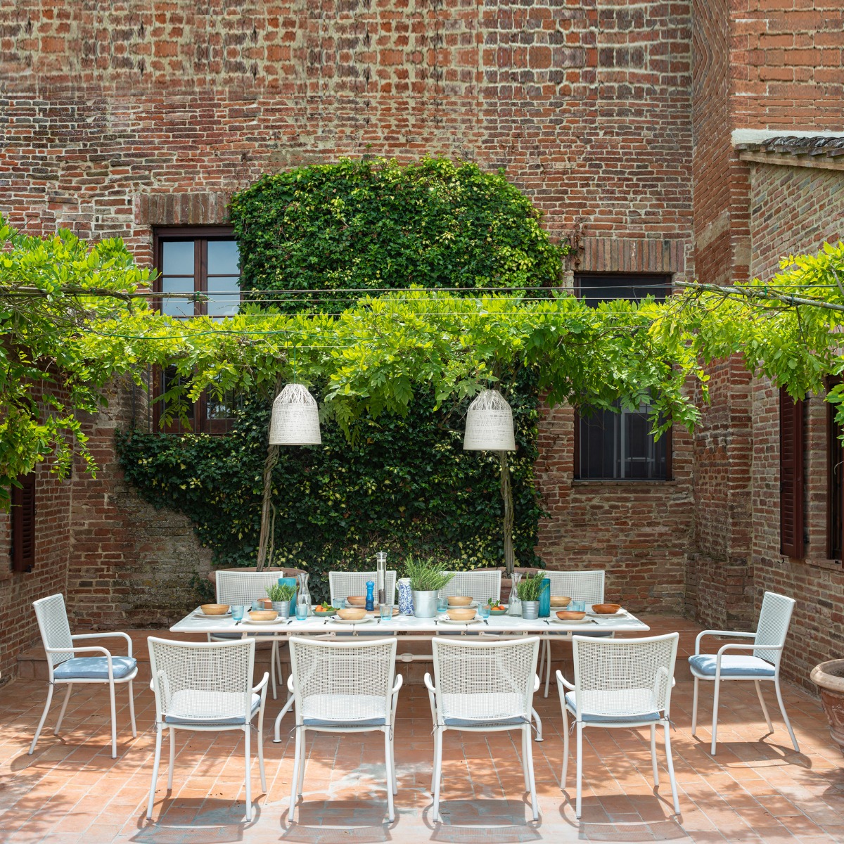 Emu dining set athena - immagine prodotto
